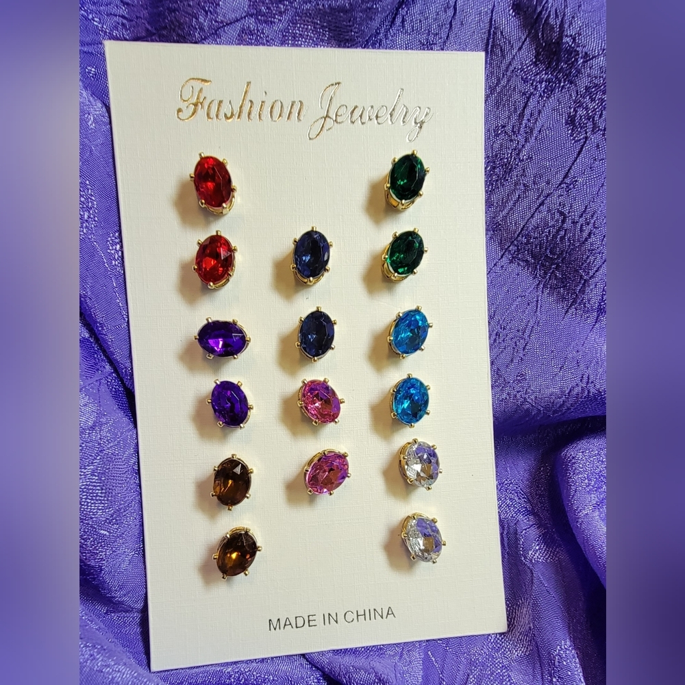 Fashion Jewelry, 8 Pairs of Earrings, Multicolor